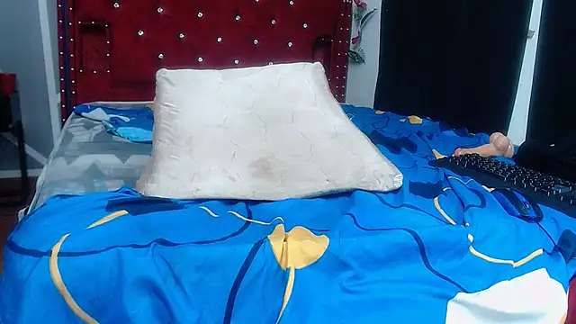 stephanieross202cl online show from 02/23/25, 09:44