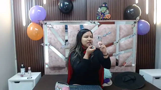 stephanieross202cl online show from 10/31/25, 03:51