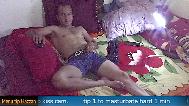 Snapshot of yazforeSolo chatting on 01/28/25, 07:53 yazforeSolo online show from 01/28/25, 07:53