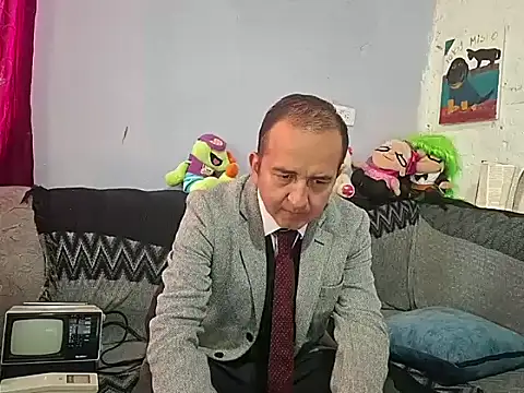 Snapshot of yazforeSolo chatting on 09/12/25, 03:01 yazforeSolo online show from 09/12/25, 03:01