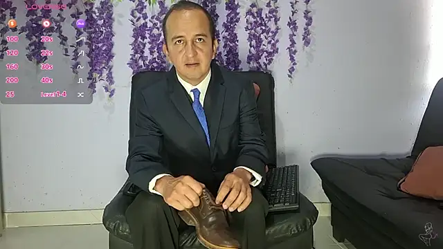 yazforeSolo online show from 02/10/26, 02:21