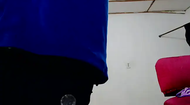 Snapshot of fernandez_latinblackk chatting on 12/22/24, 11:31 fernandez latinblackk online show from 12/22/24, 11:31