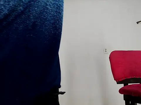 Snapshot of fernandez_latinblackk chatting on 01/19/25, 01:10 fernandez latinblackk online show from 01/19/25, 01:10