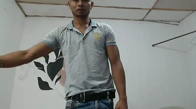 Snapshot of fernandez_latinblackk chatting on 02/11/25, 03:18 fernandez latinblackk online show from 02/11/25, 03:18