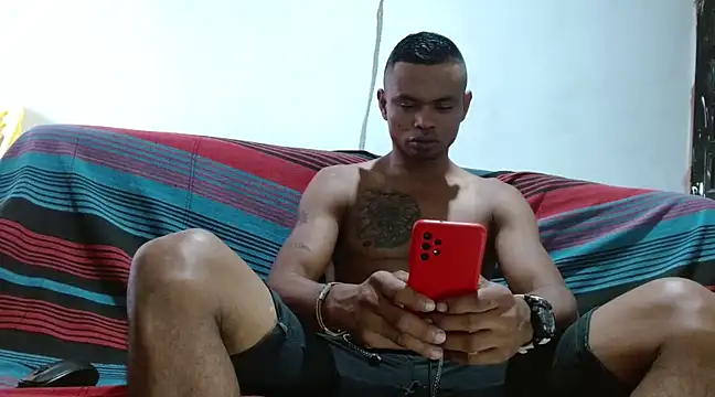 Snapshot of fernandez_latinblackk chatting on 03/19/25, 10:31 fernandez latinblackk online show from 03/19/25, 10:31