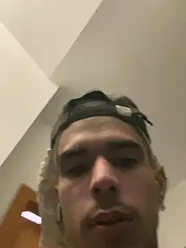 Snapshot of RicarBer chatting on 02/06/26, 12:52 RicarBer online show from 02/06/26, 12:52