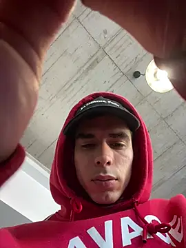 Snapshot of RicarBer chatting on 02/15/26, 03:53 RicarBer online show from 02/15/26, 03:53