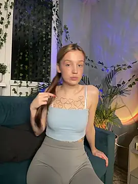 Snapshot of Sweet_Evva chatting on 01/28/25, 06:39 Sweet Evva online show from 01/28/25, 06:39