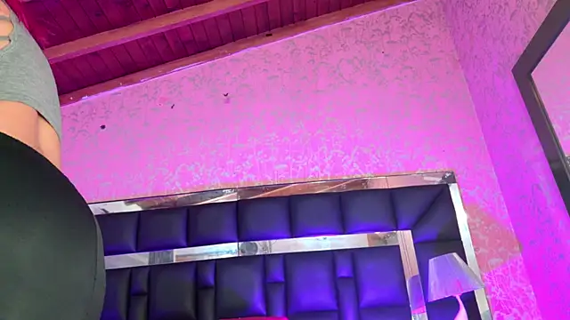 Snapshot of Sofia_martiin chatting on 11/12/25, 03:07 Sofia martiin online show from 11/12/25, 03:07