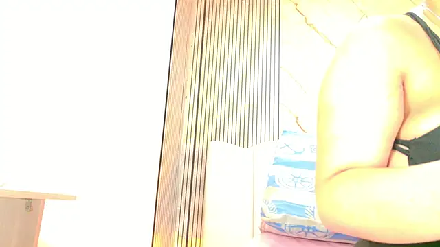 Snapshot of Sofia_martiin chatting on 03/21/26, 03:00 Sofia martiin online show from 03/21/26, 03:00