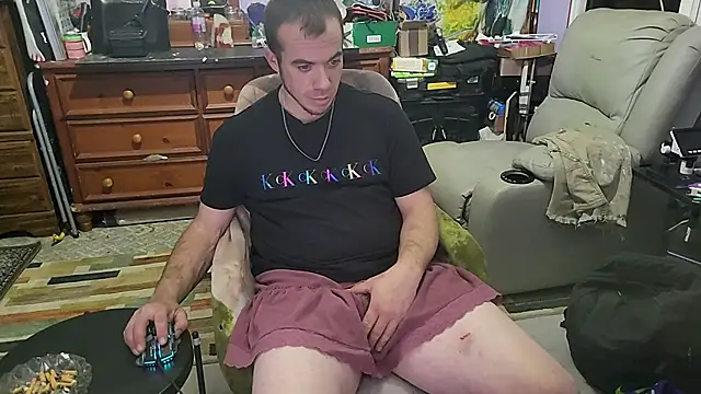 Snapshot of ScubaStevex chatting on 12/22/25, 05:59 ScubaStevex online show from 12/22/25, 05:59