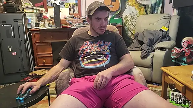 Snapshot of ScubaStevex chatting on 01/10/26, 08:21 ScubaStevex online show from 01/10/26, 08:21