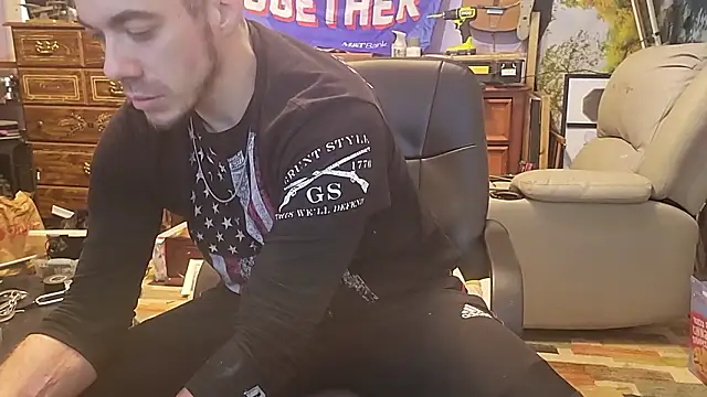 Snapshot of ScubaStevex chatting on 01/31/26, 08:51 ScubaStevex online show from 01/31/26, 08:51