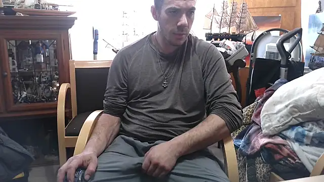 Snapshot of ScubaStevex chatting on 02/15/26, 01:20 ScubaStevex online show from 02/15/26, 01:20