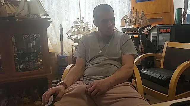 Snapshot of ScubaStevex chatting on 02/25/26, 05:55 ScubaStevex online show from 02/25/26, 05:55