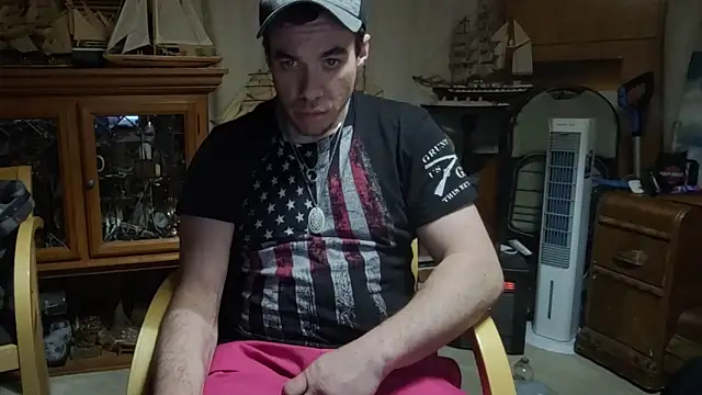 Snapshot of ScubaStevex chatting on 04/07/26, 01:50 ScubaStevex online show from 04/07/26, 01:50