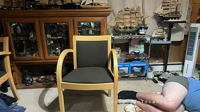 Snapshot of ScubaStevex chatting on 05/07/26, 07:58 ScubaStevex online show from 05/07/26, 07:58