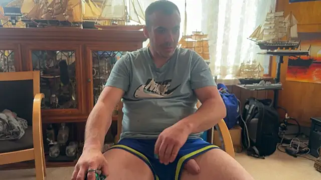 Snapshot of ScubaStevex chatting on 05/12/26, 12:13 ScubaStevex online show from 05/12/26, 12:13