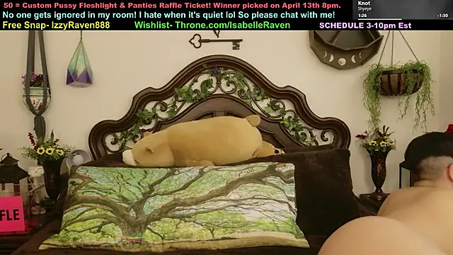 Snapshot of IsabelleRaven chatting on 04/07/26, 09:15 IsabelleRaven online show from 04/07/26, 09:15