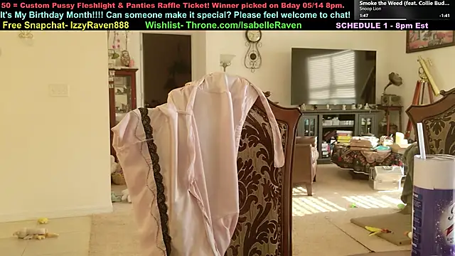 Snapshot of IsabelleRaven chatting on 05/14/26, 10:05 IsabelleRaven online show from 05/14/26, 10:05
