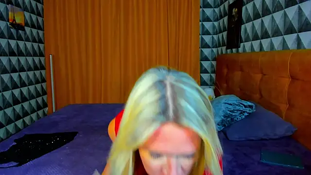 Luna  Lewis online show from 01/22/25, 08:51