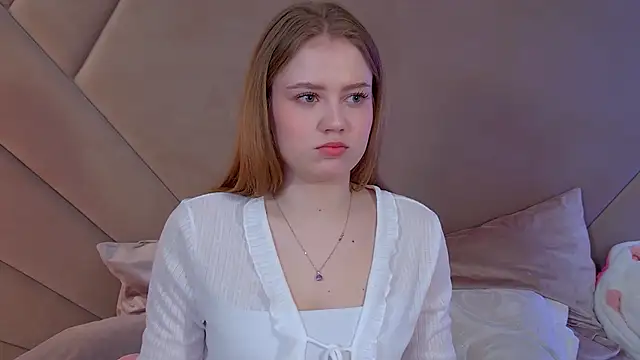 Snapshot of SelinSwarovski chatting on 12/03/25, 05:11 SelinSwarovski online show from 12/03/25, 05:11