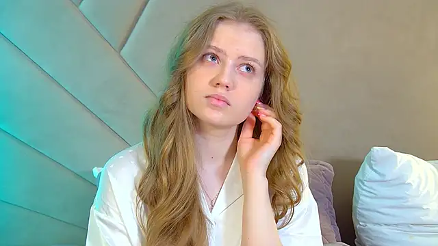 SelinSwarovski online show from 04/03/26, 04:27