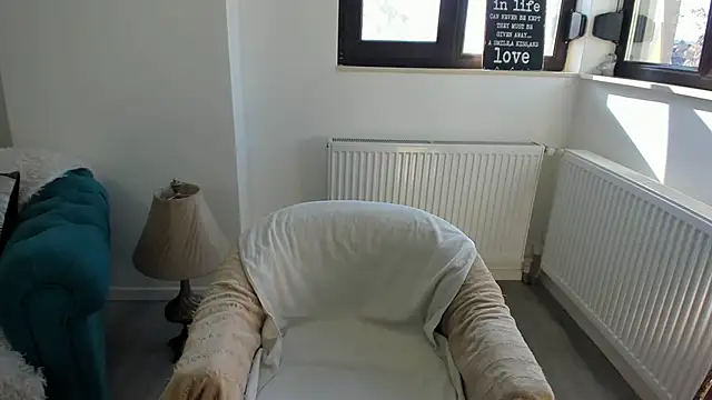 Arya Shinex online show from 11/03/25, 08:37