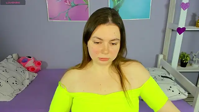 Snapshot of AlisaAnsom chatting on 12/06/24, 08:37 AlisaAnsom online show from 12/06/24, 08:37