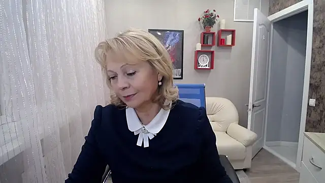 Snapshot of Milla_Cutie18 chatting on 12/16/24, 05:59 Milla Cutie18 online show from 12/16/24, 05:59