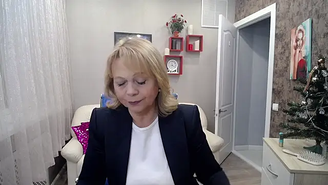 Snapshot of Milla_Cutie18 chatting on 12/23/24, 06:55 Milla Cutie18 online show from 12/23/24, 06:55
