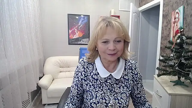 Snapshot of Milla_Cutie18 chatting on 12/26/24, 09:01 Milla Cutie18 online show from 12/26/24, 09:01