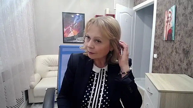 Snapshot of Milla_Cutie18 chatting on 01/23/25, 08:57 Milla Cutie18 online show from 01/23/25, 08:57