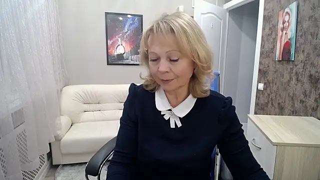 Snapshot of Milla_Cutie18 chatting on 01/27/25, 05:47 Milla Cutie18 online show from 01/27/25, 05:47