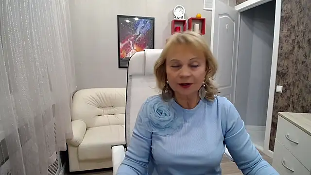 Snapshot of Milla_Cutie18 chatting on 10/11/25, 09:19 Milla Cutie18 online show from 10/11/25, 09:19