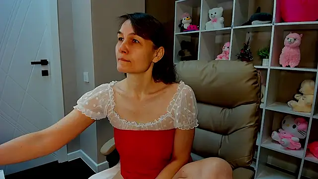 Snapshot of Lillian_White chatting on 01/12/25, 01:11 Lillian White online show from 01/12/25, 01:11