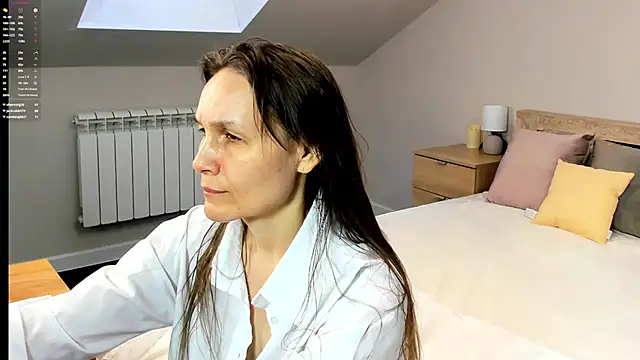 Snapshot of Lillian_White chatting on 02/22/25, 10:51 Lillian White online show from 02/22/25, 10:51