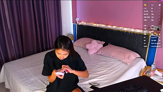 Melissa Mone online show from 02/02/25, 01:12