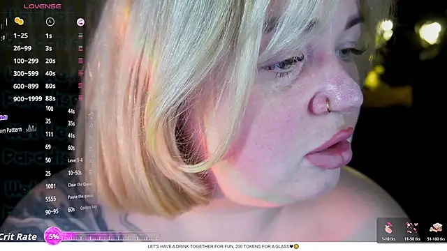 Snapshot of ZaraReignn chatting on 01/09/26, 08:54 ZaraReignn online show from 01/09/26, 08:54