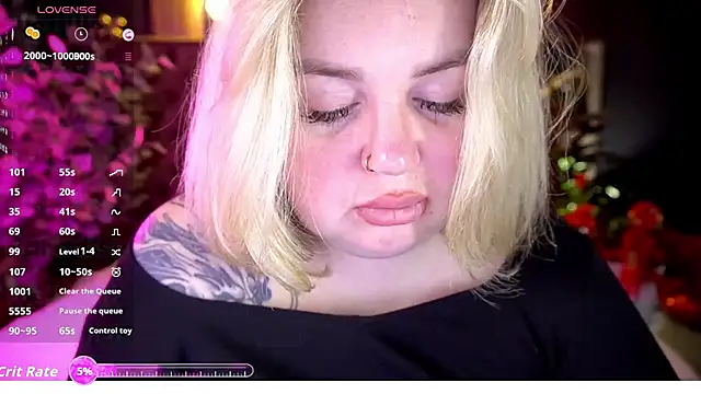 Snapshot of ZaraReignn chatting on 02/28/26, 08:54 ZaraReignn online show from 02/28/26, 08:54