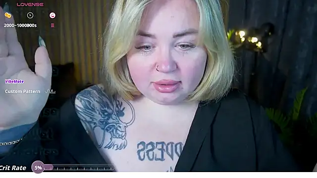 Snapshot of ZaraReignn chatting on 03/07/26, 08:50 ZaraReignn online show from 03/07/26, 08:50