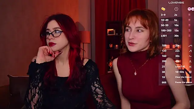 Snapshot of LuxRayi chatting on 04/18/26, 01:09 LuxRayi online show from 04/18/26, 01:09