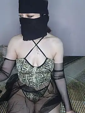Qamarr online show from 02/11/25, 05:47