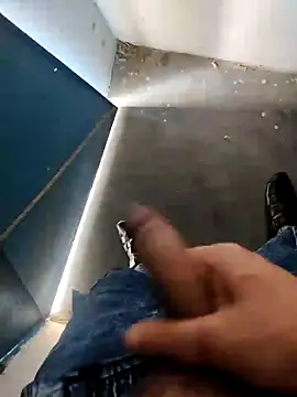 Snapshot of Masti441 chatting on 02/19/25, 08:22 Masti441 online show from 02/19/25, 08:22