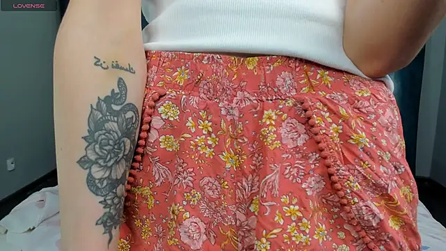 Snapshot of MayBennett chatting on 12/30/24, 09:19 MayBennett online show from 12/30/24, 09:19