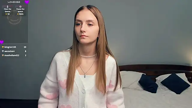 Snapshot of MayBennett chatting on 01/22/25, 11:12 MayBennett online show from 01/22/25, 11:12