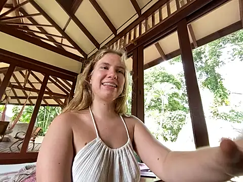 Snapshot of fluffy_bunnyxxx chatting on 02/10/25, 04:41 fluffy bunnyxxx online show from 02/10/25, 04:41