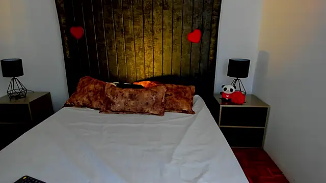 NataGarcia online show from 02/11/25, 09:46