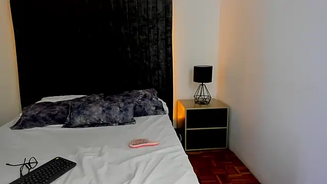 NataGarcia online show from 10/14/25, 02:51