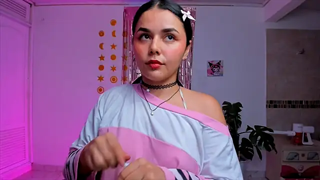 Snapshot of Kaoriyoshii chatting on 10/23/25, 09:35 Kaoriyoshii online show from 10/23/25, 09:35